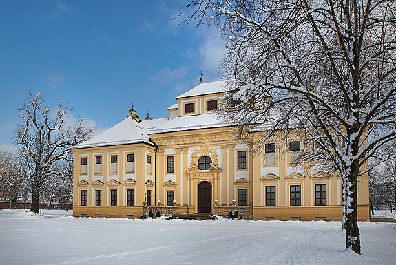 Lustheim Palace in winter