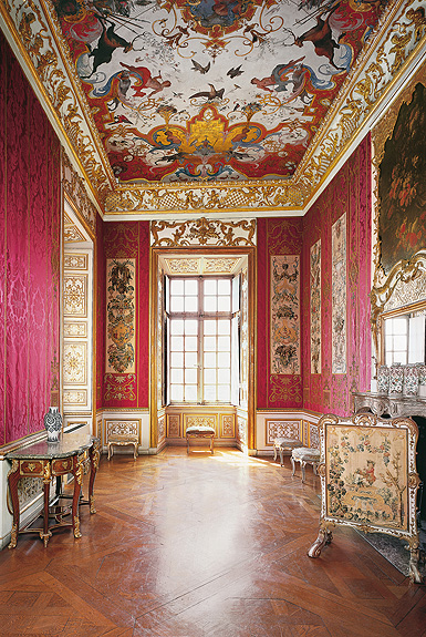 Red Cabinet in the Elector's Apartment, photo: Bayerische Schlösserverwaltung Picture: Red Cabinet in the Elector's Apartment