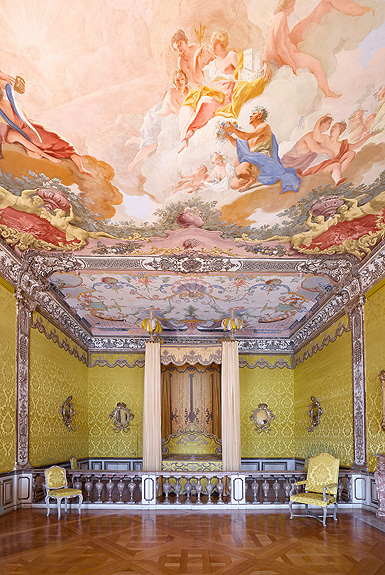 State Bedroom, photo: Bayerische Schlösserverwaltung Picture: State Bedroom