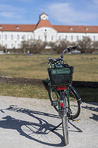 Fahrrad vor Schloss Nymphenburg in München