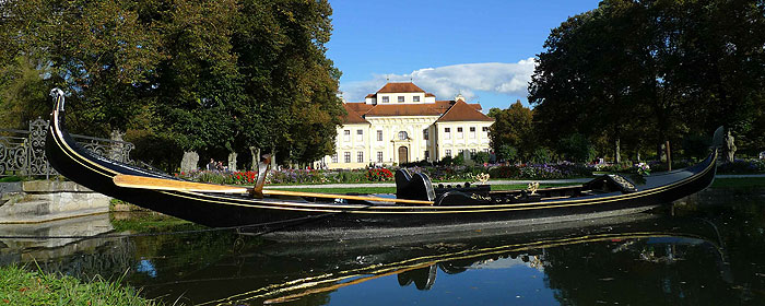 Bild: Gondel auf dem Mittelkanal des Schleißheimer Hofgartens